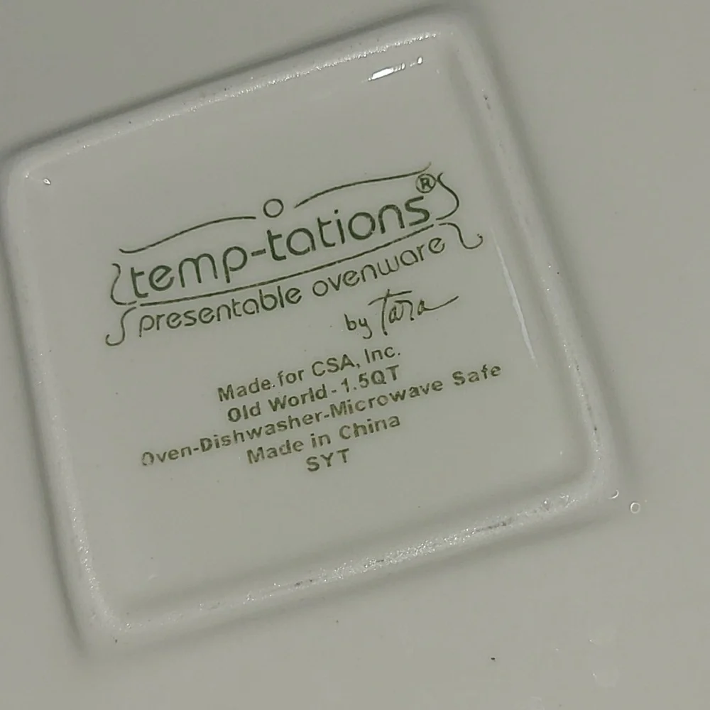 Temptations Red and White 1.5 Quart Ovenware Set